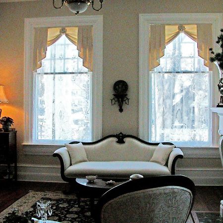 Trinkle Mansion Bed & Breakfast Уайтевилл Экстерьер фото
